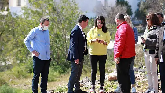 Başkan Aras, Muhtarlarla bir araya gelip mahallelerin sorun ve isteklerini dinledi
