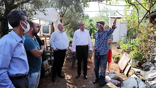 Başkan Gümüş'ten evi yanan aileye yardım sözü