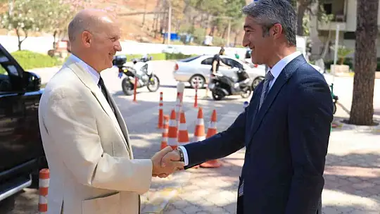 Başkan Oktay, İngiliz Diplomat Chilcott'u ağırladı