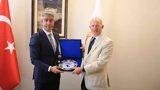 Başkan Oktay, İngiliz Diplomat Chilcott'u ağırladı