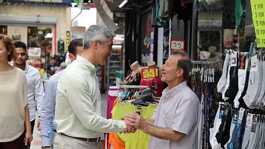 Başkan Oktay, Kapalıçarşı esnafıyla bayramlaştı