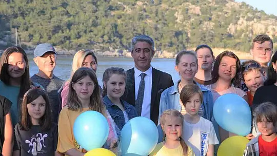 Başkan Oktay Marmaris'e gelen Ukraynalılarla görüştü