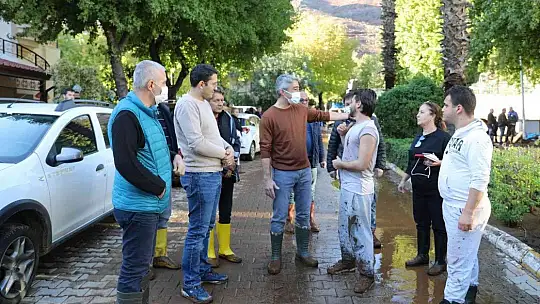 Başkan Oktay, selzedelerle bir araya geldi