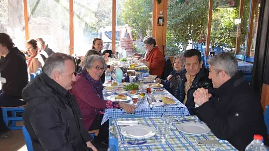 Başkan Oktay ulu çınarları unutmadı