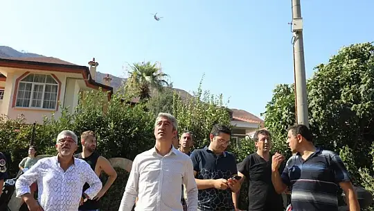 Başkan Oktay ve ekibi yangın bölgesinde yer aldı