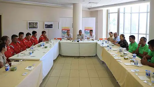 Başkan Oktay, yangında görev yapan personeline teşekkür etti