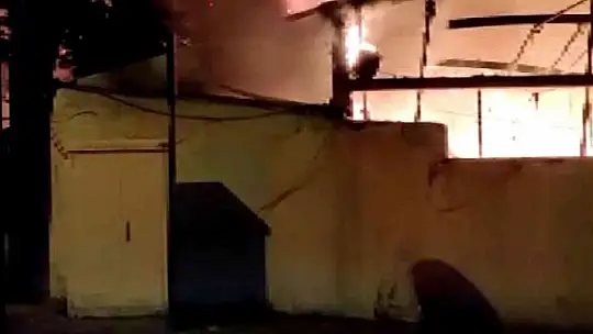 Bekçi'nin dikkati mahalleyi yanmaktan kurtardı