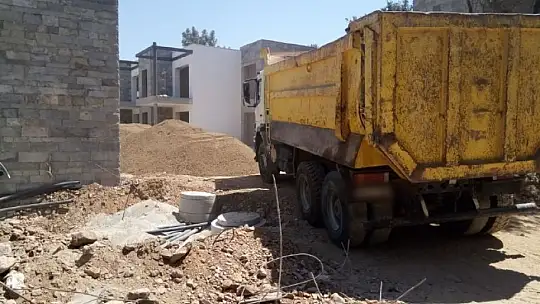 Belediye ekipleri 421 inşaat faaliyeti durdurdu