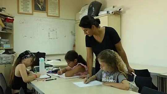 Belediyenin Ücretsiz Yaz Kursları Başladı