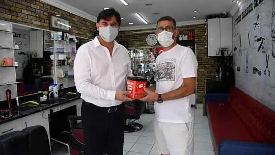 Berberlere atık jilet kutusu dağıtıldı