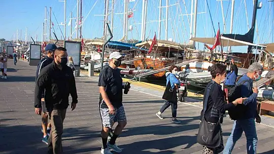 Bill Gates Bodrum Kalesini karış karış gezdi