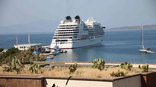 Bodrum'a sezonun ikinci kruvaziyer gemisi geldi
