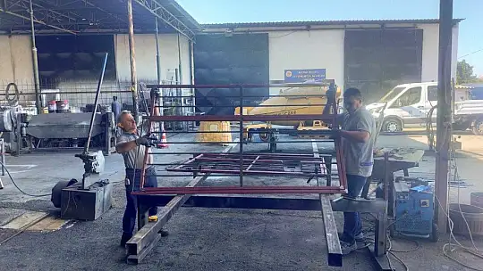 Bodrum belediyesi kendi mobilyasını üretiyor