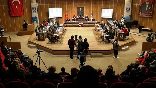 Bodrum Belediyesi meclis toplantısında işaret diliyle çeviri yapıldı