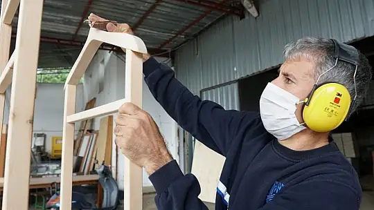 Bodrum Belediyesi mobilya üretimiyle tasarruf sağlıyor