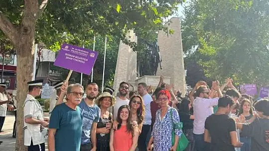 Bodrum Belediyesi Şehir Tiyatrosu Denizli'deydi