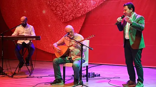 Sevgililer Günü'ne özel 'Müziğin Sesi Açılsın' programı