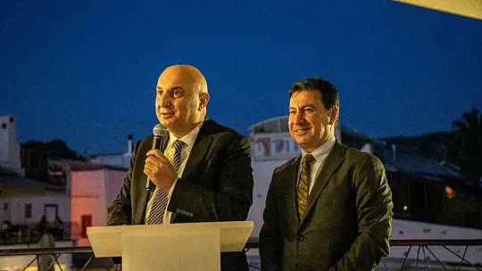 Bodrum'da 'Lara Şarkıları' adlı resim sergisi açıldı