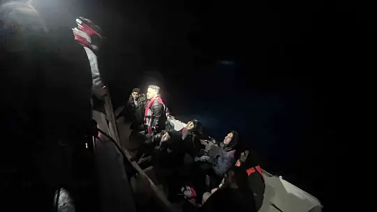 BODRUM'DA 141 DÜZENSİZ GÖÇMEN KURTARILDI, 16'SI YAKALANDI