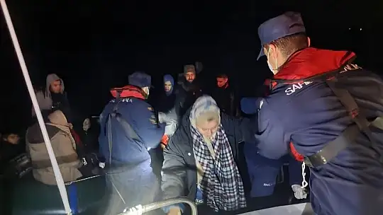 Bodrum'da 18 düzensiz göçmen kurtarıldı