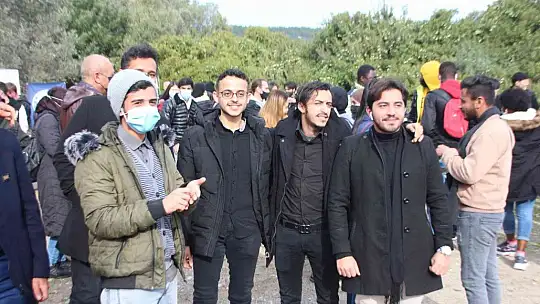 Bodrum'da 200 göçmen, antik kenti gezdi