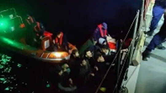 BODRUM'DA 39 DÜZENSİZ GÖÇMEN YAKALANDI