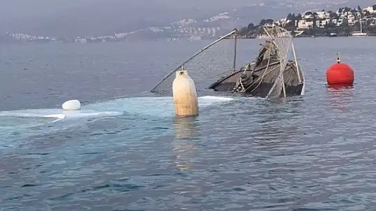 Bodrum'da alargadaki tekne battı