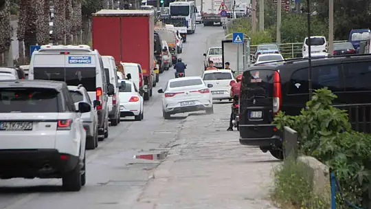 BODRUM'DA BAYRAM TRAFİĞİ BAŞLADI