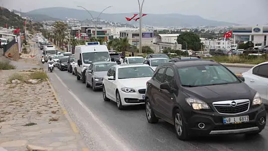 BODRUM'DA BAYRAM TRAFİĞİ BAŞLADI