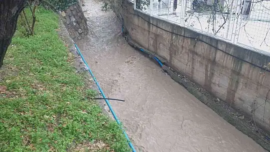 Bodrum'da beklenen yağış başladı