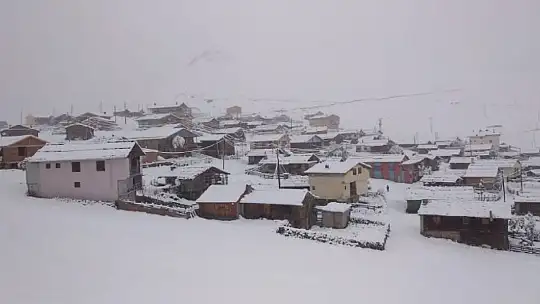 Bodrum'da deniz keyfi, Doğu'da kar kabusu
