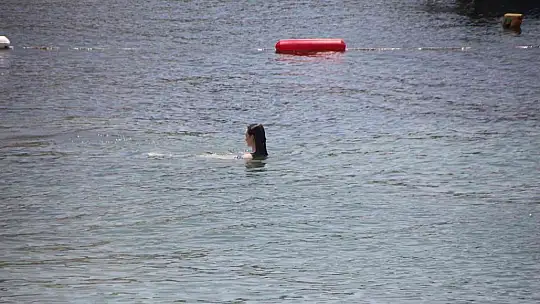 Bodrum'da dereceyi gören sahile koştu