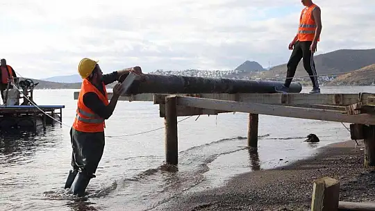Bodrum'da kaçak iskeleler teker teker yıkılıyor
