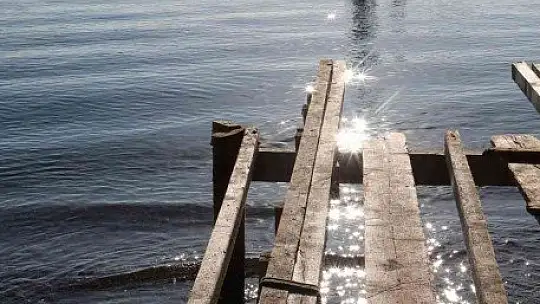 Bodrum'da kaçak iskeleler teker teker yıkılıyor