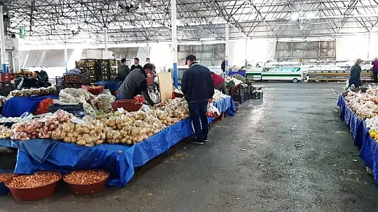 Bodrum'da korona virüs pazarları boş bıraktı