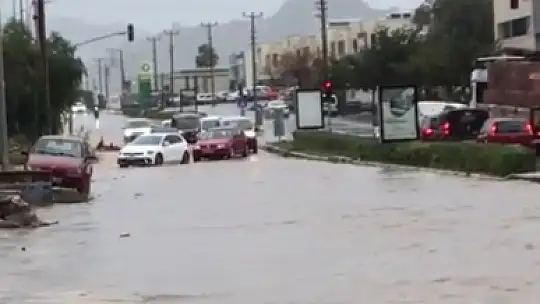 BODRUM'DA ÖĞRENCİLER, EVLERİNE GÖNDERİLDİ