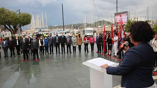 Bodrum'da Öğretmenler Günü kutlandı
