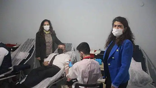 Bodrum'da öğretmenlerden kan bağışı