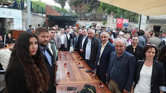 Bodrum ilçe protokolü halkla bayramlaştı