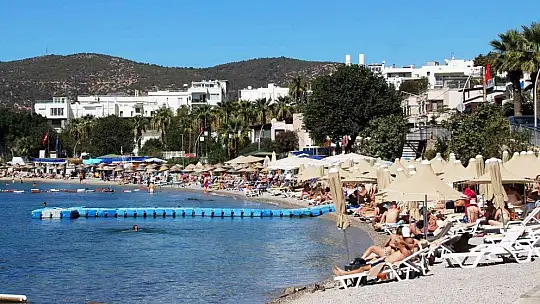 Bodrum sahilleri doldu taştı