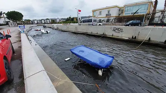 Bodrum'u fırtına vurdu, milyon dolarlık tekneler denize gömüldü, bazı tekneler karaya oturdu