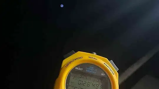 Bodrumlu Aysu, Manş Denizi'ni geçen en genç Türk yüzücü oldu