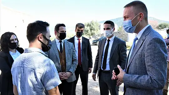 Tarih Hazinesi Beçin Kalesi'nde Öğrenciler Kazı Yaptı