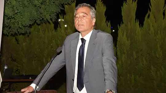 Vali Orhan Tavlı, Afetlerde Tıbbi Malzeme Desteği Sağlayan Eczacılarla Bir Araya Geldi