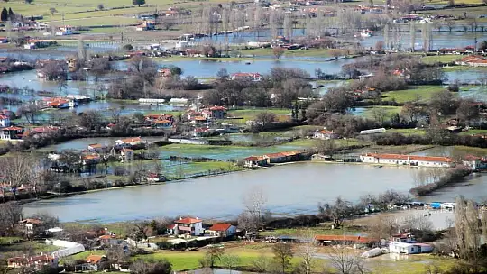Burası ne deniz, ne göl, tütün tarlası