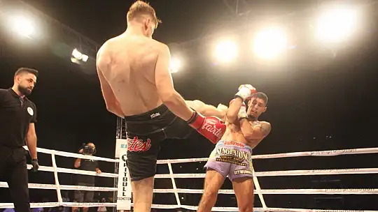 Burcu Kıratlı bayılan sporcuyu görünce şok oldu