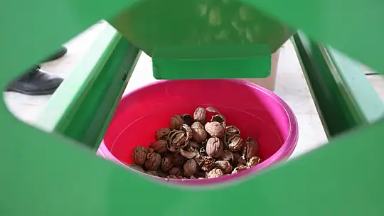 Büyükşehir'den Üreticiye makina desteği