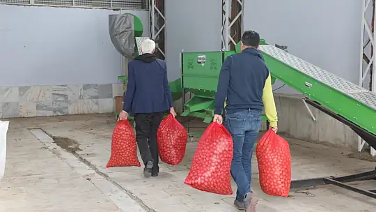 Büyükşehir'den Üreticiye makina desteği