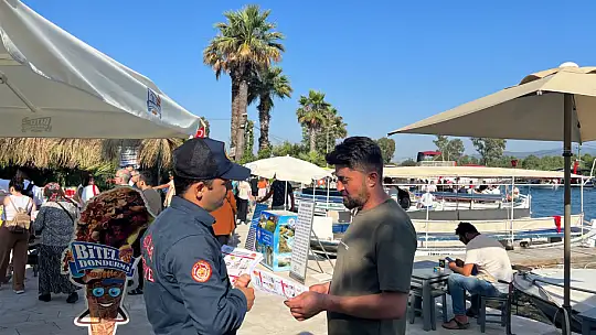 Turizm Merkezlerinde Türkçe ve İngilizce Broşür Dağıtıldı