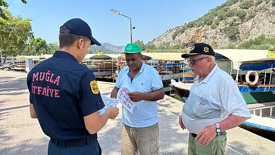 Turizm Merkezlerinde Türkçe ve İngilizce Broşür Dağıtıldı